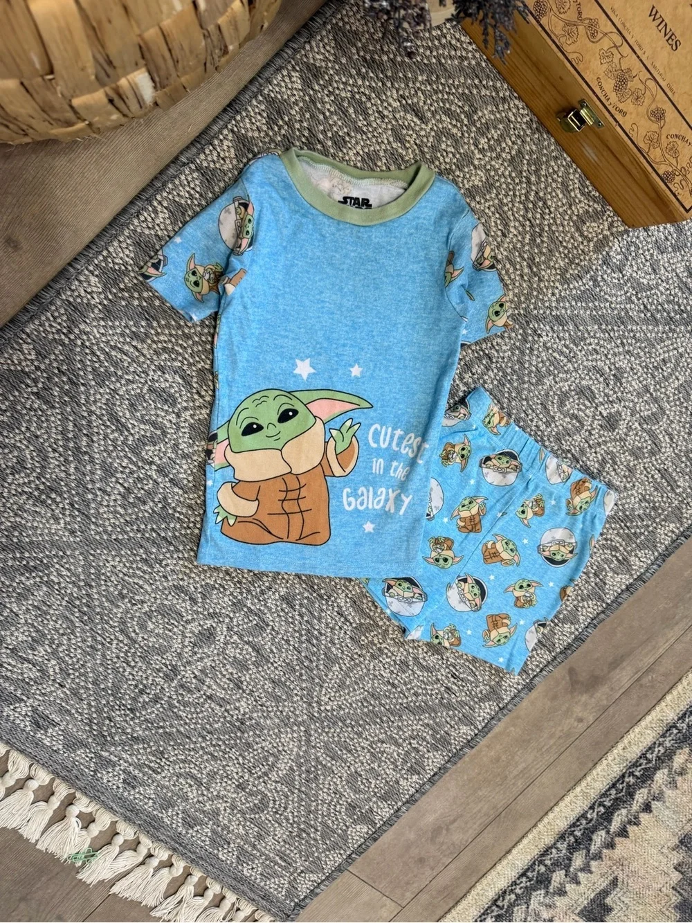New Star Wars Boys Short Sleeve Pajamas Set Size 5 Shirt Shorts Grogu